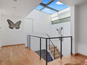 7 Vicente Terrace, Santa Monica CA 90401