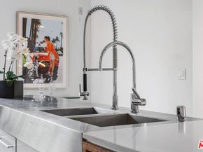 7 Vicente Terrace, Santa Monica CA 90401