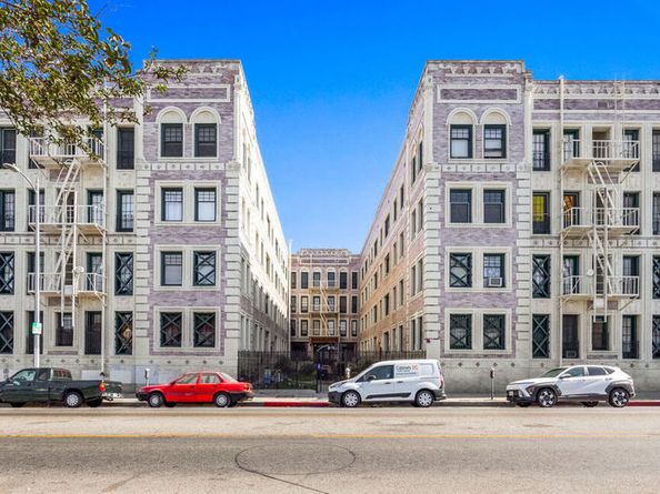 2121 James M Wood Boulevard 120, Los Angeles CA 90006