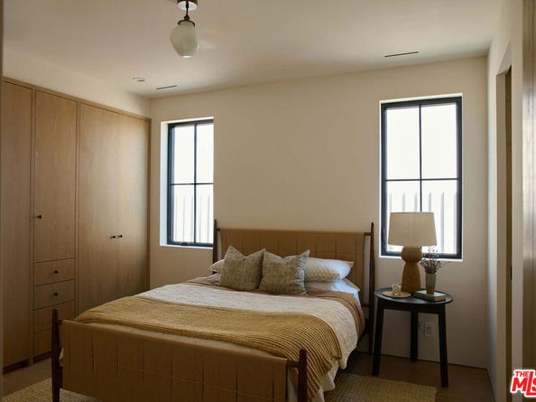 7841 Stewart Avenue, Los Angeles CA 90045