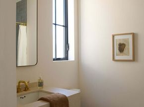 7841 Stewart Avenue, Los Angeles CA 90045