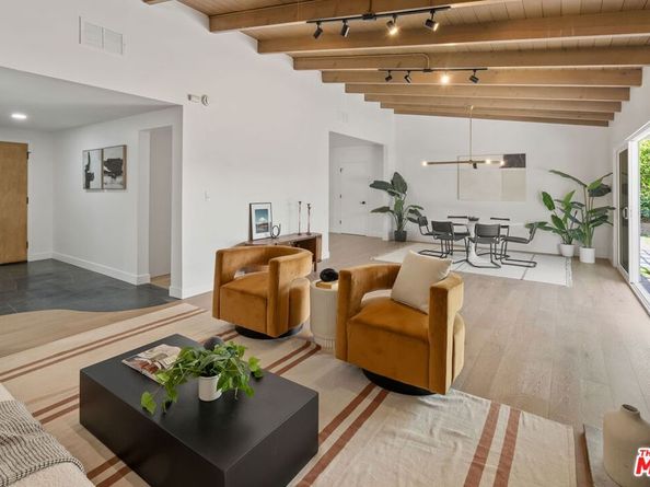 22946 Brenford Street, Woodland Hills CA 91364