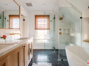 2650 Halldale Avenue, Los Angeles CA 90018