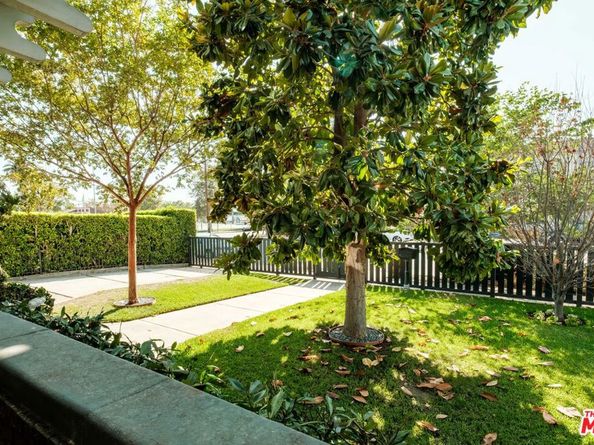 2650 Halldale Avenue, Los Angeles CA 90018