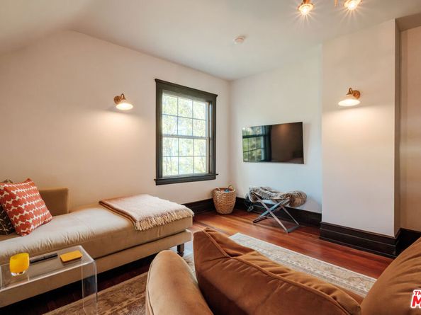 2650 Halldale Avenue, Los Angeles CA 90018