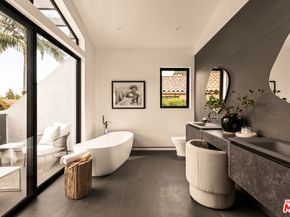 930 N La Jolla Avenue, West Hollywood CA 90046