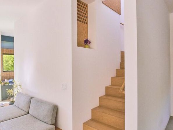 906 Superba Avenue, Venice CA 90291