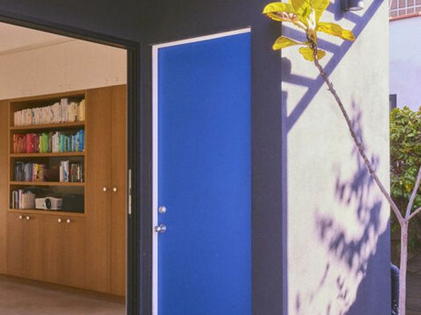 906 Superba Avenue, Venice CA 90291