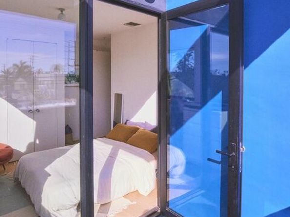 906 Superba Avenue, Venice CA 90291