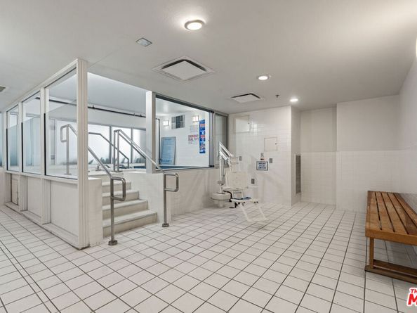 4050 Glencoe Avenue 214, Marina Del Rey CA 90292