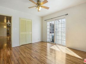 613 N Detroit Street, Los Angeles CA 90036