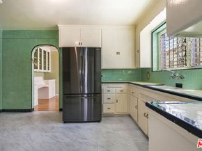 613 N Detroit Street, Los Angeles CA 90036