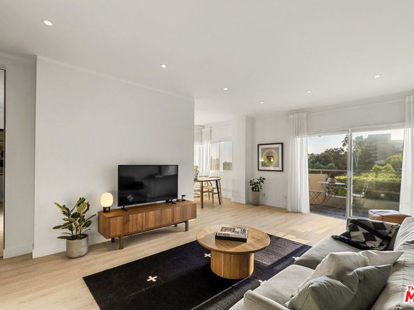 1131 Alta Loma Road 415, West Hollywood CA 90069