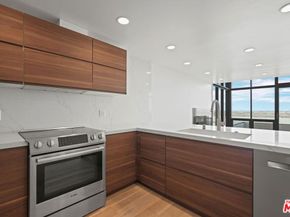 6 Voyage Street 108, Marina Del Rey CA 90292