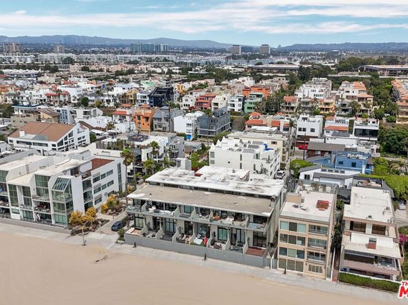 6 Voyage Street 108, Marina Del Rey CA 90292