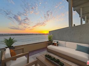 6 Voyage Street 108, Marina Del Rey CA 90292