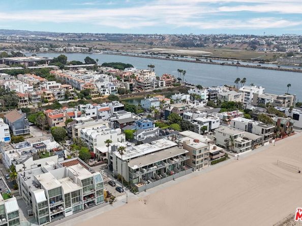 6 Voyage Street 108, Marina Del Rey CA 90292