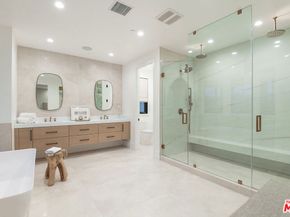 831 N Spaulding Avenue, Los Angeles CA 90046