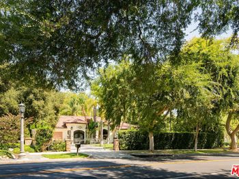 888 Linda Vista Avenue