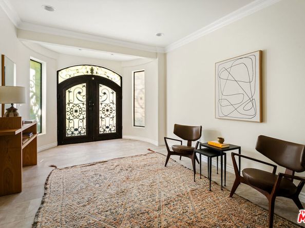 888 Linda Vista Avenue, Pasadena CA 91103