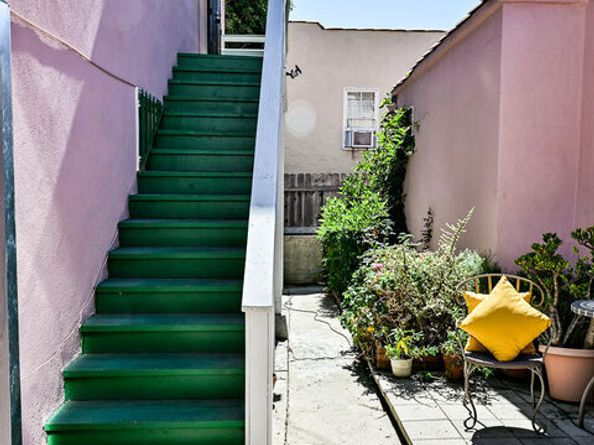 6104 Winans Drive, Los Angeles CA 90068