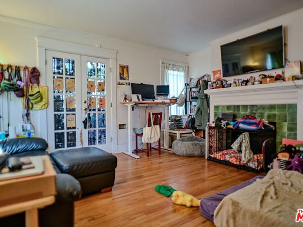 6104 Winans Drive, Los Angeles CA 90068