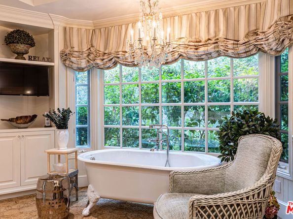 1417 Capri Drive, Pacific Palisades CA 90272