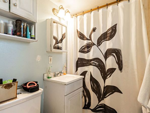 1559 W 49th Street, Los Angeles CA 90062