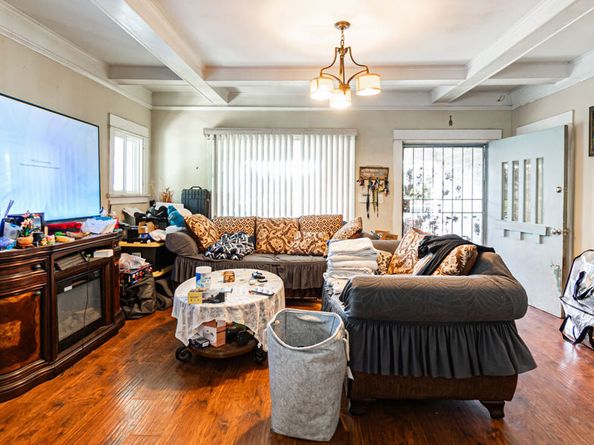 1559 W 49th Street, Los Angeles CA 90062