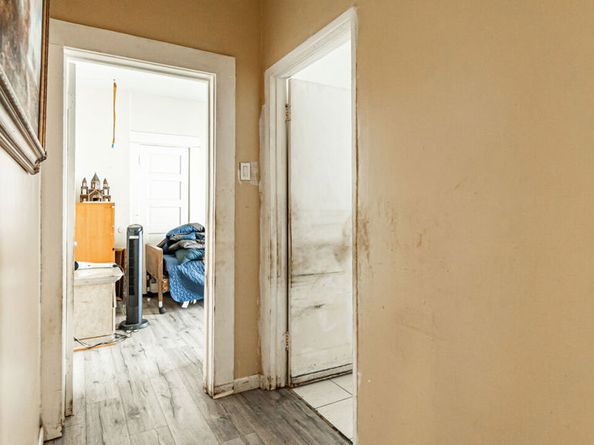 1559 W 49th Street, Los Angeles CA 90062