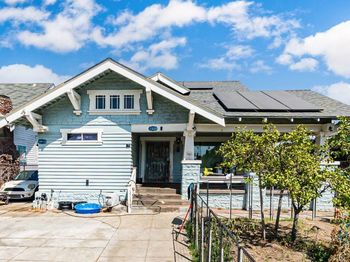1559 W 49th Street
