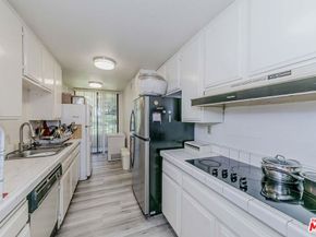 4141 Via Marisol 319, Los Angeles CA 90042