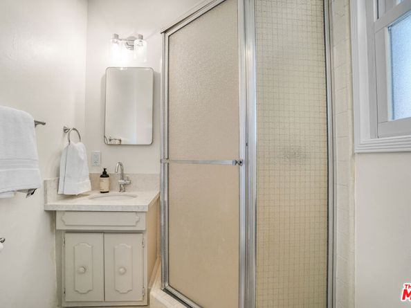 5248 Parkglen Avenue, Los Angeles CA 90043