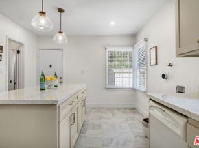 5248 Parkglen Avenue, Los Angeles CA 90043