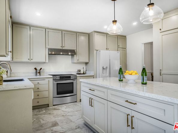 5248 Parkglen Avenue, Los Angeles CA 90043