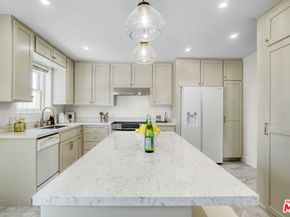5248 Parkglen Avenue, Los Angeles CA 90043