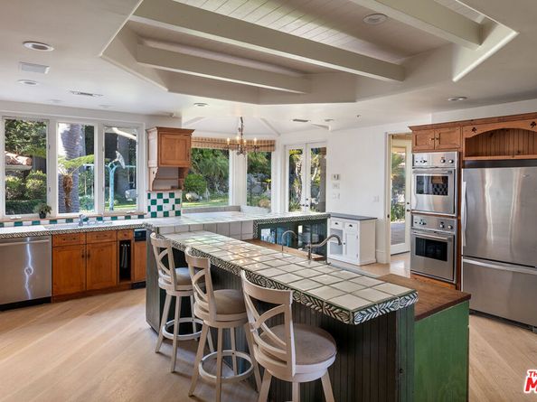 7160 Dume Drive, Malibu CA 90265