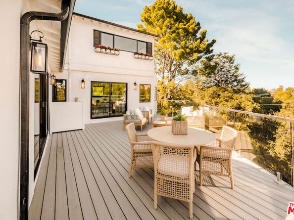 8921 Appian Way, Los Angeles CA 90046