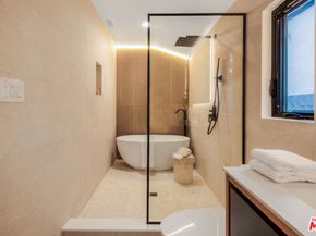 8921 Appian Way, Los Angeles CA 90046