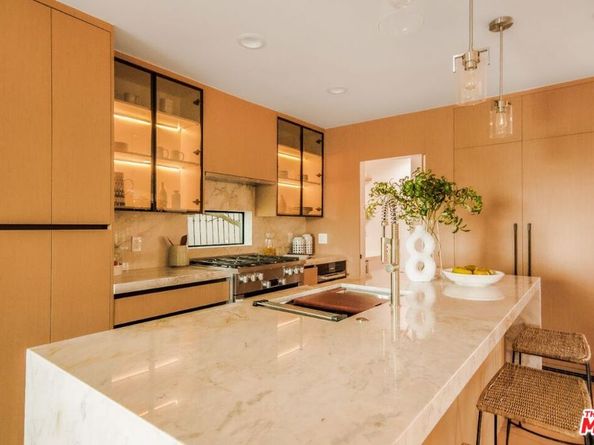 8921 Appian Way, Los Angeles CA 90046