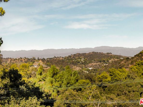 8921 Appian Way, Los Angeles CA 90046