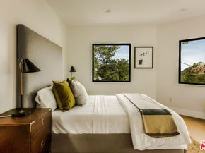 8921 Appian Way, Los Angeles CA 90046