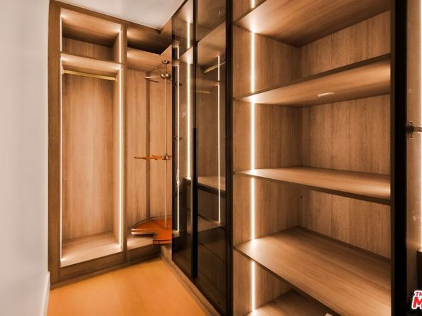 8921 Appian Way, Los Angeles CA 90046