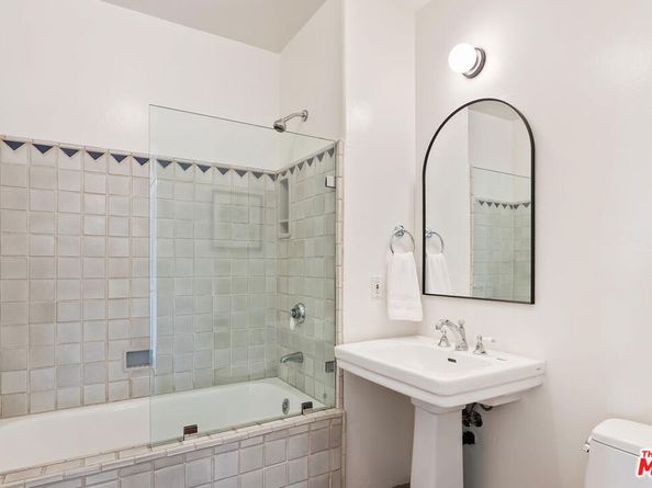 1414 N Harper Avenue 4, West Hollywood CA 90046