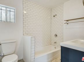 1742 W 36th Street, Los Angeles CA 90018