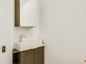 1742 W 36th Street, Los Angeles CA 90018