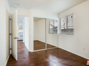 1742 W 36th Street, Los Angeles CA 90018