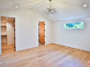 6427 Hedding Street, Los Angeles CA 90045