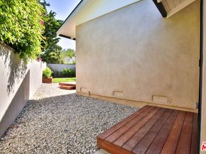 6427 Hedding Street, Los Angeles CA 90045