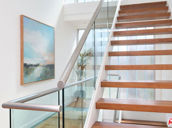 5106 Pacific Avenue, Marina Del Rey CA 90292